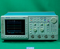TDS754D カラーCRT デジタルオシロスコープ イメージ1