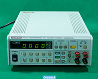 R6142 プログラマブル直流電圧/電流発生器 イメージ1