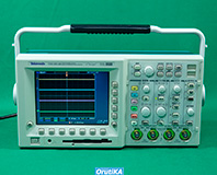 TDS3014B デジタルオシロスコープ イメージ1