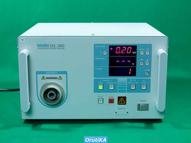 静電気許容度試験器 ESS-2002 ノイズ研究所 管理番号:022170 中古計測 