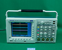 TDS3034C デジタルオシロスコープ イメージ1