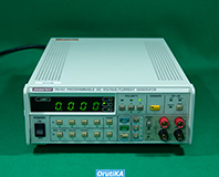 R6142 プログラマブル 直流電圧 / 電流発生器 イメージ1