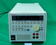 R6244 直流電流電圧発生器 イメージ1
