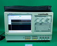 TLA5202 ロジックアナライザ イメージ1