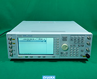 E4438C (1GHz) デジタル/アナログ変調 信号発生器 イメージ1