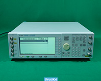 E4432B デジタル / アナログ変調 信号発生器 イメージ1